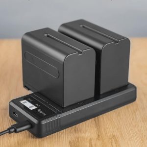 Pisen Dual USB Super Charger for Sony NP-F970 with dual battery slots and LCD screen